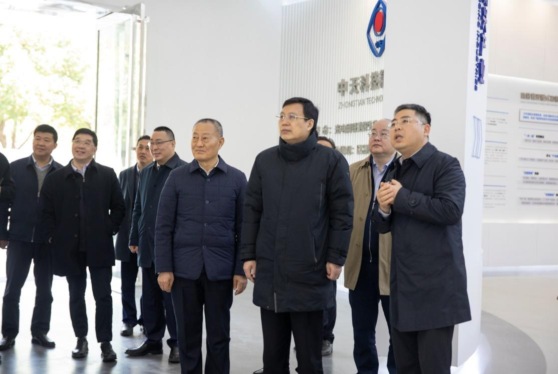 新华社社长、党组书记傅华考察尊时凯龙科技